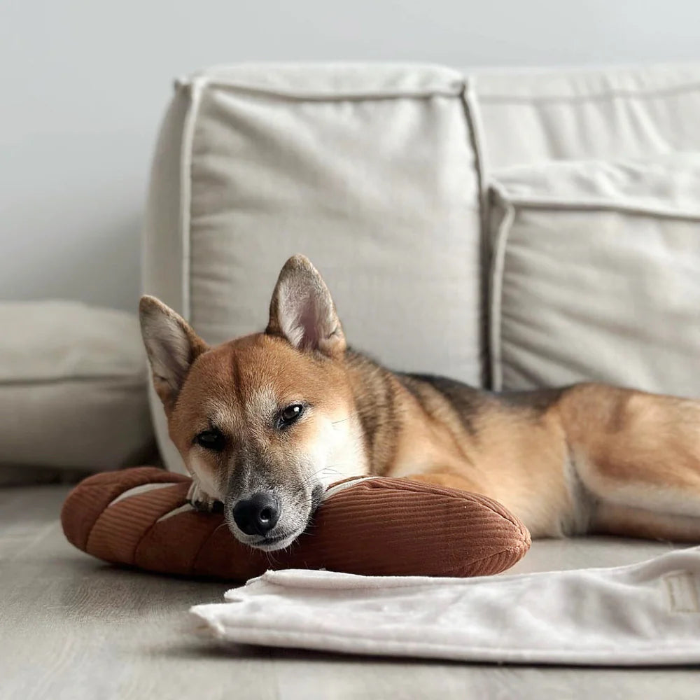 Hundespielzeug Baguette